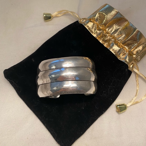 Tillie Jon Vintage Navajo Sterling Silver Cuff - Picture 3 of 11